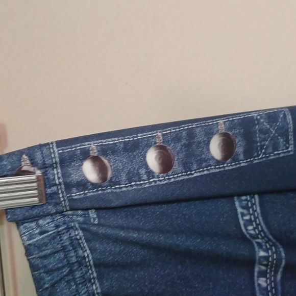 Shein. skirt looks like denim. Very stretchy. NEW. - Picture 3 of 7